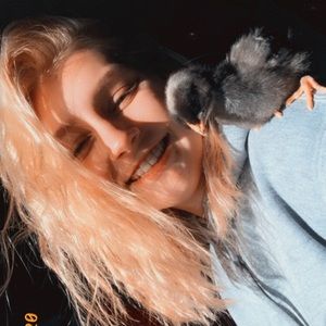 Meet your Posher, Ryverz